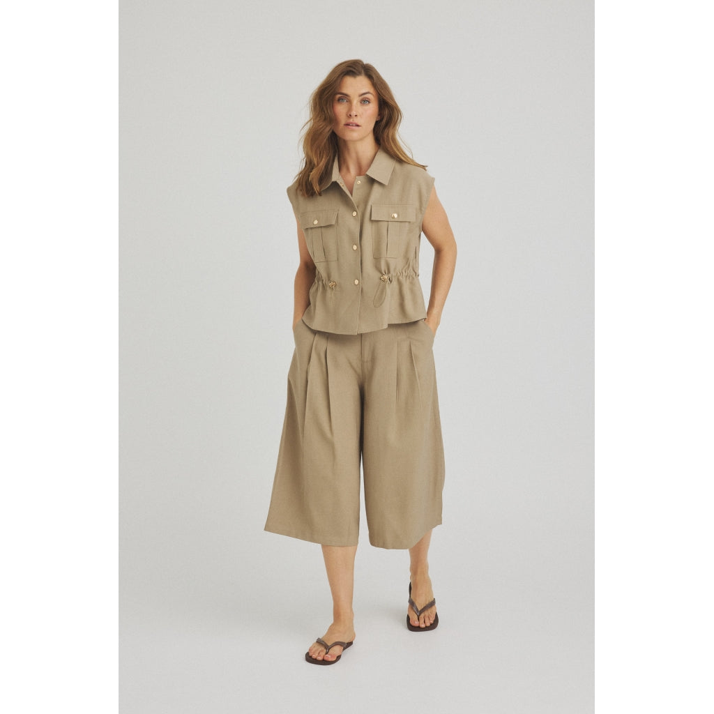 LUXZUZ // ONE TWO - Valgerd Shorts - Taupe 7012
