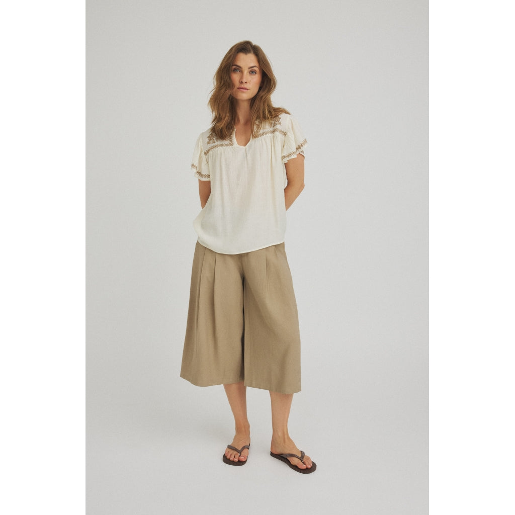 LUXZUZ // ONE TWO - Valgerd Shorts - Taupe 7012