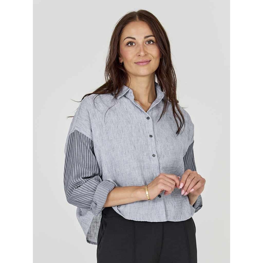 NÜ Abira Shirt | 402 Blue mix