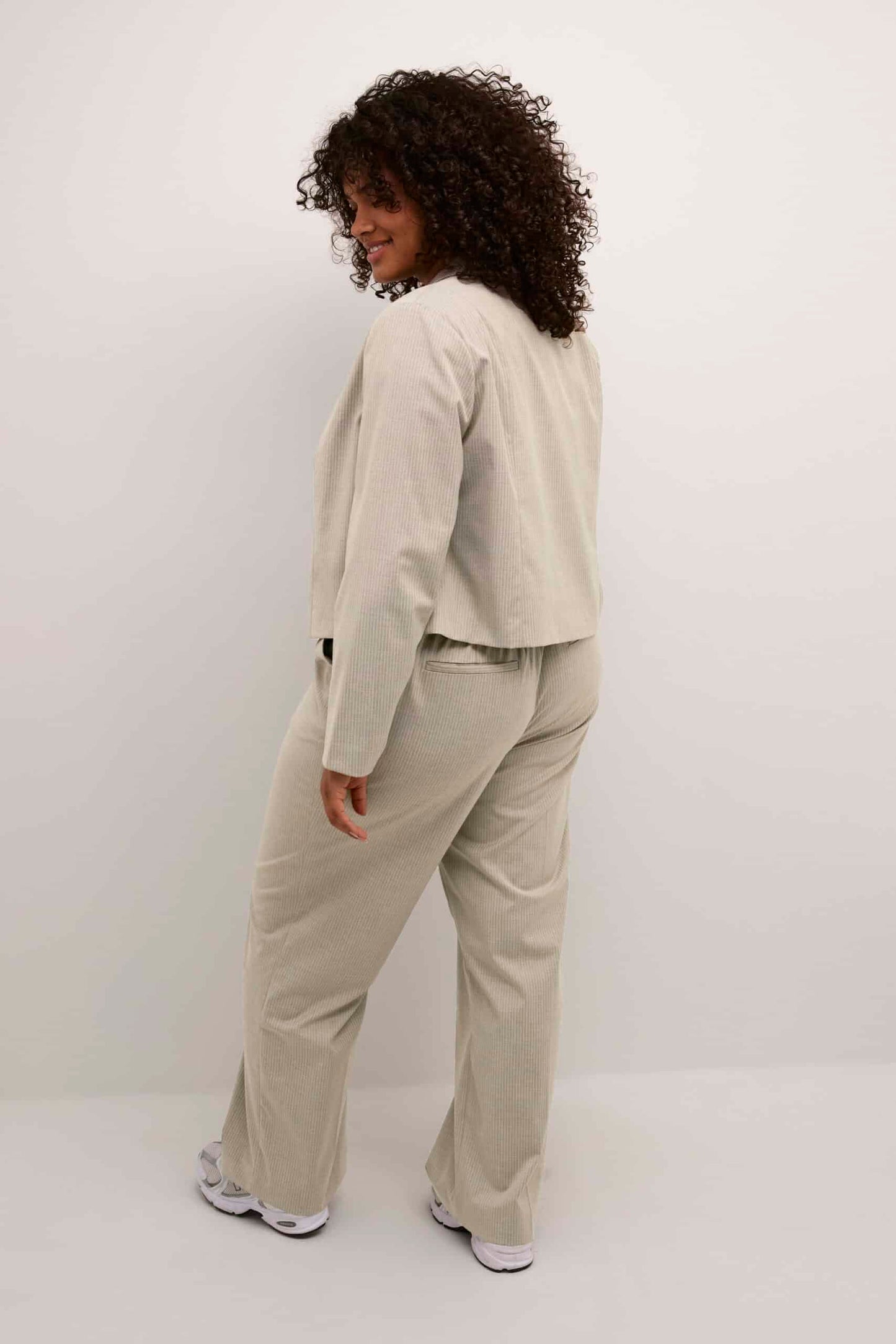 Kaffe Curve Brown Blazer | KCsolima Cropped Blazer