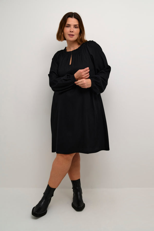 Kaffe Curve Black Deep KCjane Dress kort sort kjole