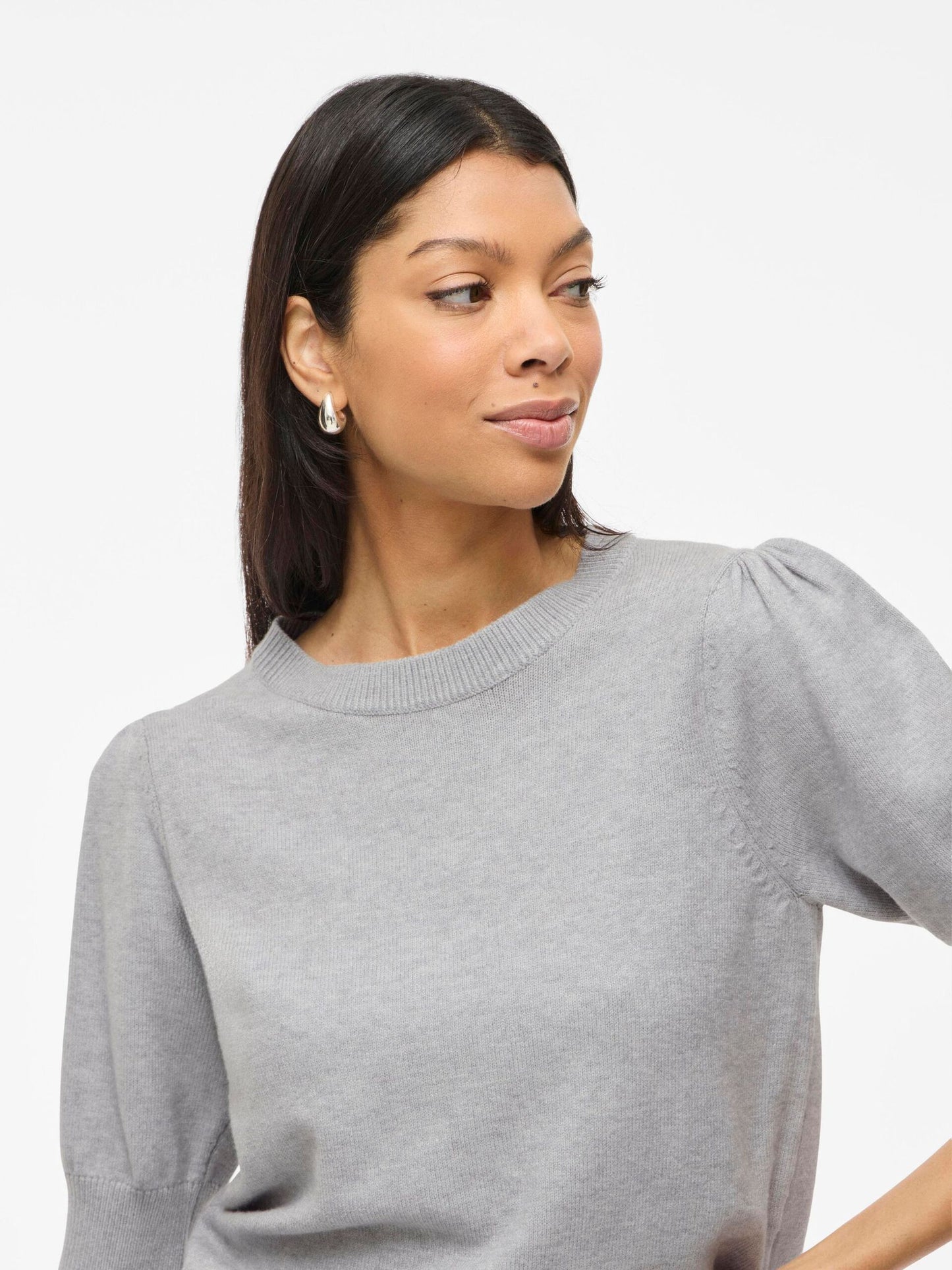 VILA VIRIL KORTÆRMET STRIKKET TOP  |  Light Grey Melange