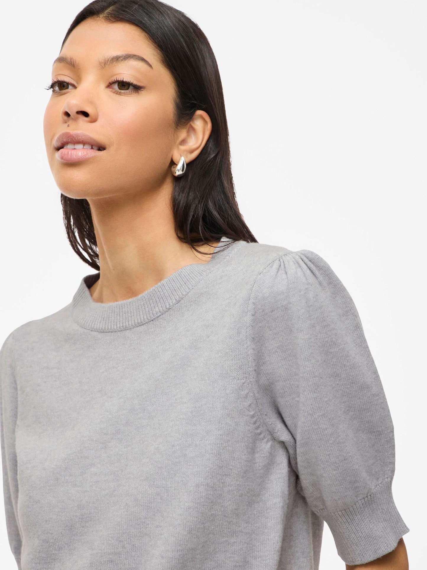 VILA VIRIL KORTÆRMET STRIKKET TOP  |  Light Grey Melange