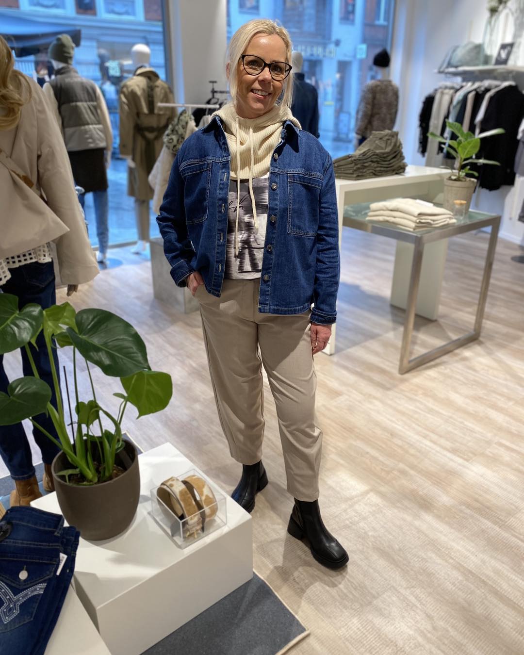 lene med denimjakke Freequent FQRINNA-JACKET denim