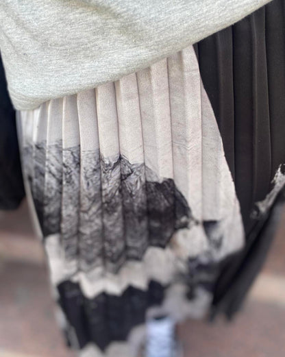 mønstret sort hvid nederdel fra nü