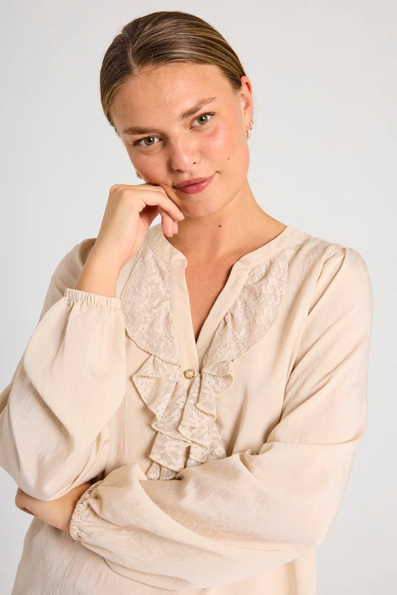 Freequent FQGRULY-BLOUSE | Moonbeam