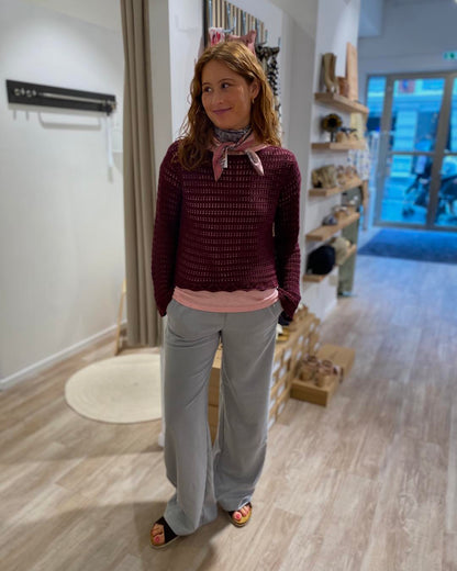 luna mørkerød bluse og grå bukser Freequent FQTARMA-PANTS Light Grey Melange