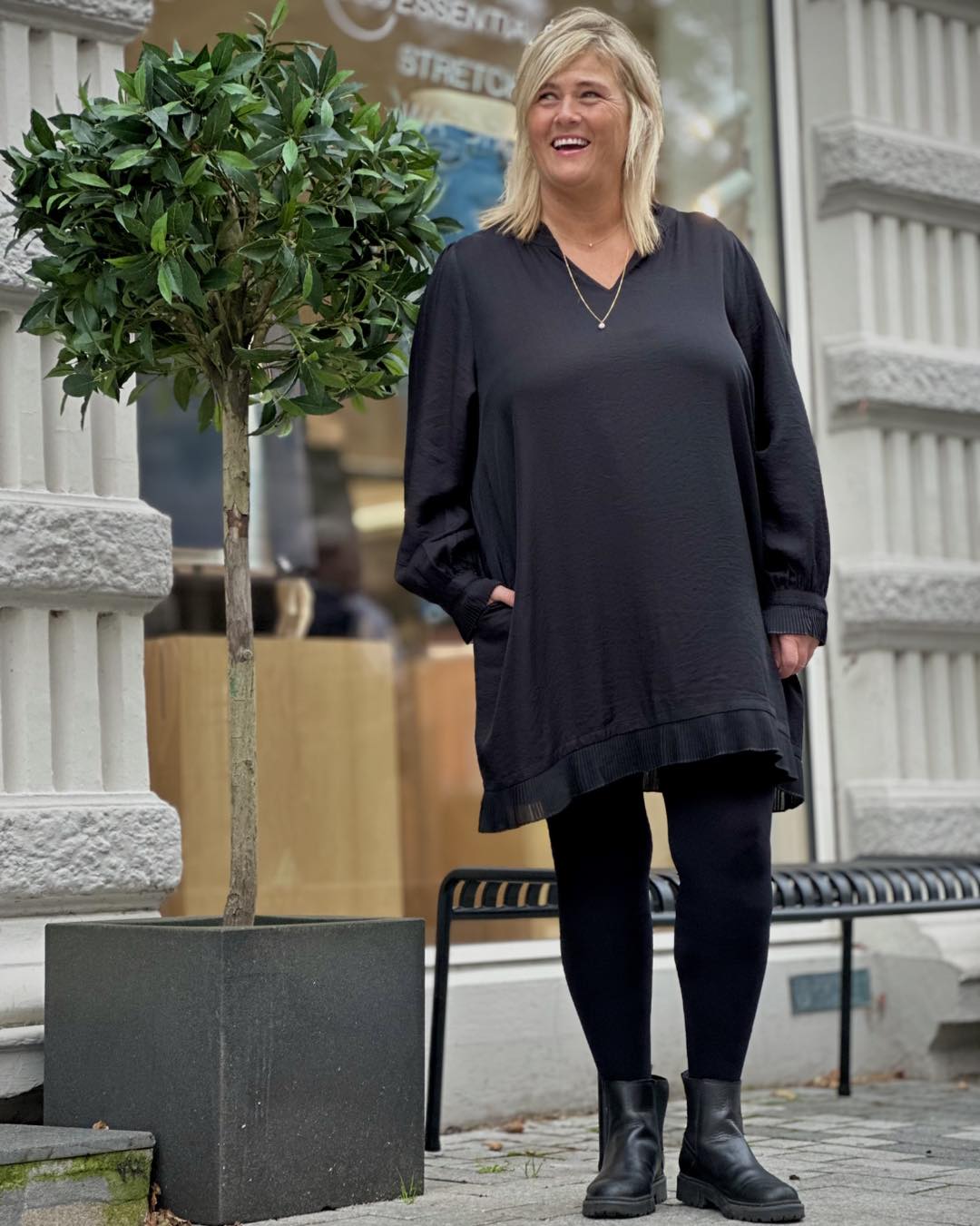 Janni med sort tunika Wasabi WA-SAFIA 3 Tunika Black