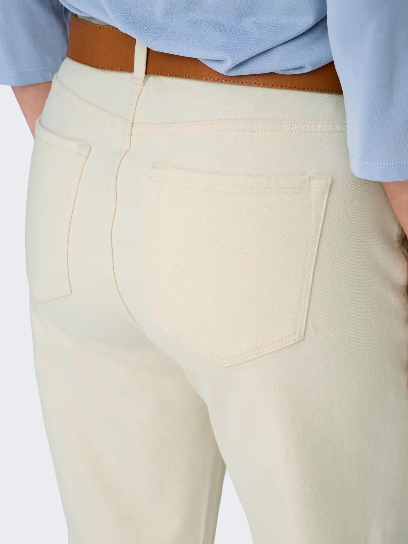 hvide jeans ONLY Carmakoma CAREMILY STRAIGT ANK DNM Ecru