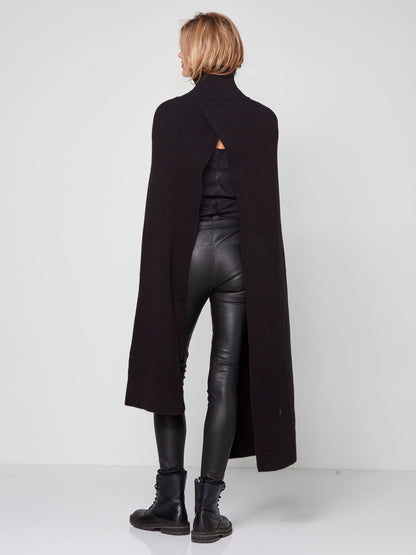 NÜ Black Signe Poncho knit | 7819-52