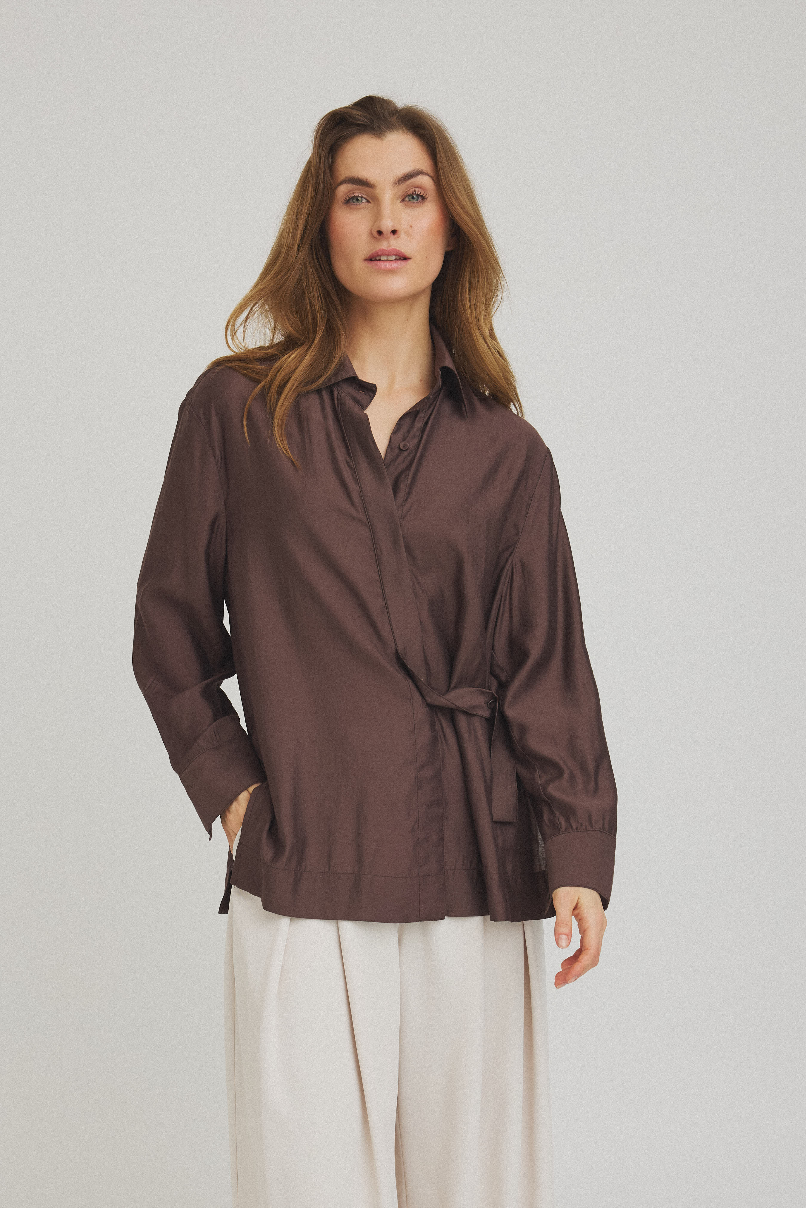 LUXZUZ // ONE TWO Wing Shirt - 767 French Roast