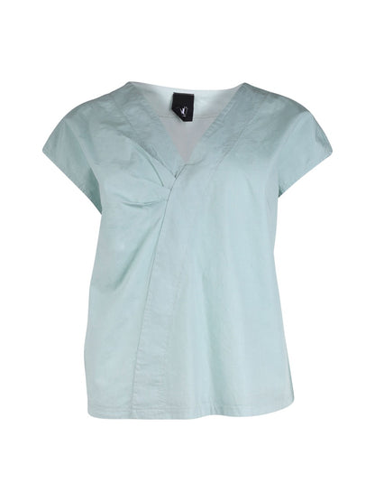 kortærmet blå mintfarvet t-shirt med v-hals. NÜ Yelda Blouse BLUE MINT 8328-44