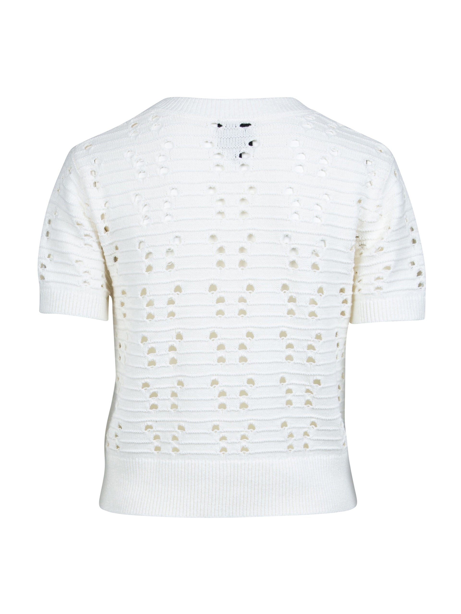 ryggen af kortærmet strikket hvid t-shirt med hullet mønster og v-hals. NÜ Yaffa Blouse Creme 8334-50
