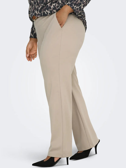 beige bukser ONLY Carmakoma CARGOLDTRASH Straight Pant Pure Cashmere