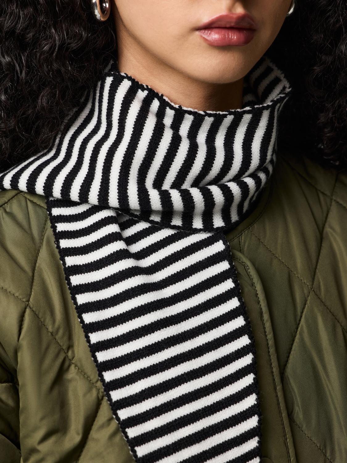 Pieces - Komma - Scarf - Black