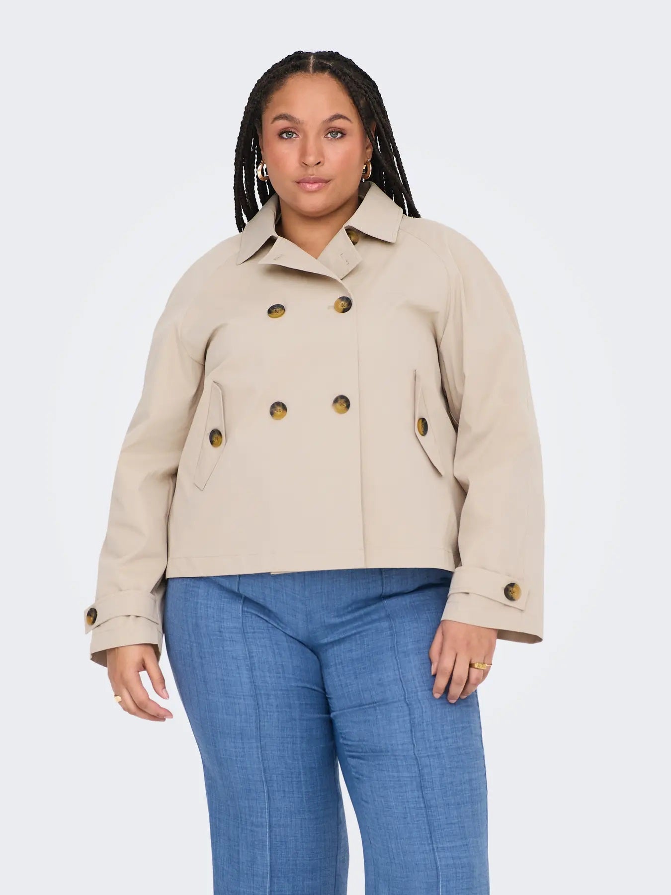 kort beige trenchcoat ONLY Carmakoma CARAPRIL Short Trenchcoat | Oxford Tan
