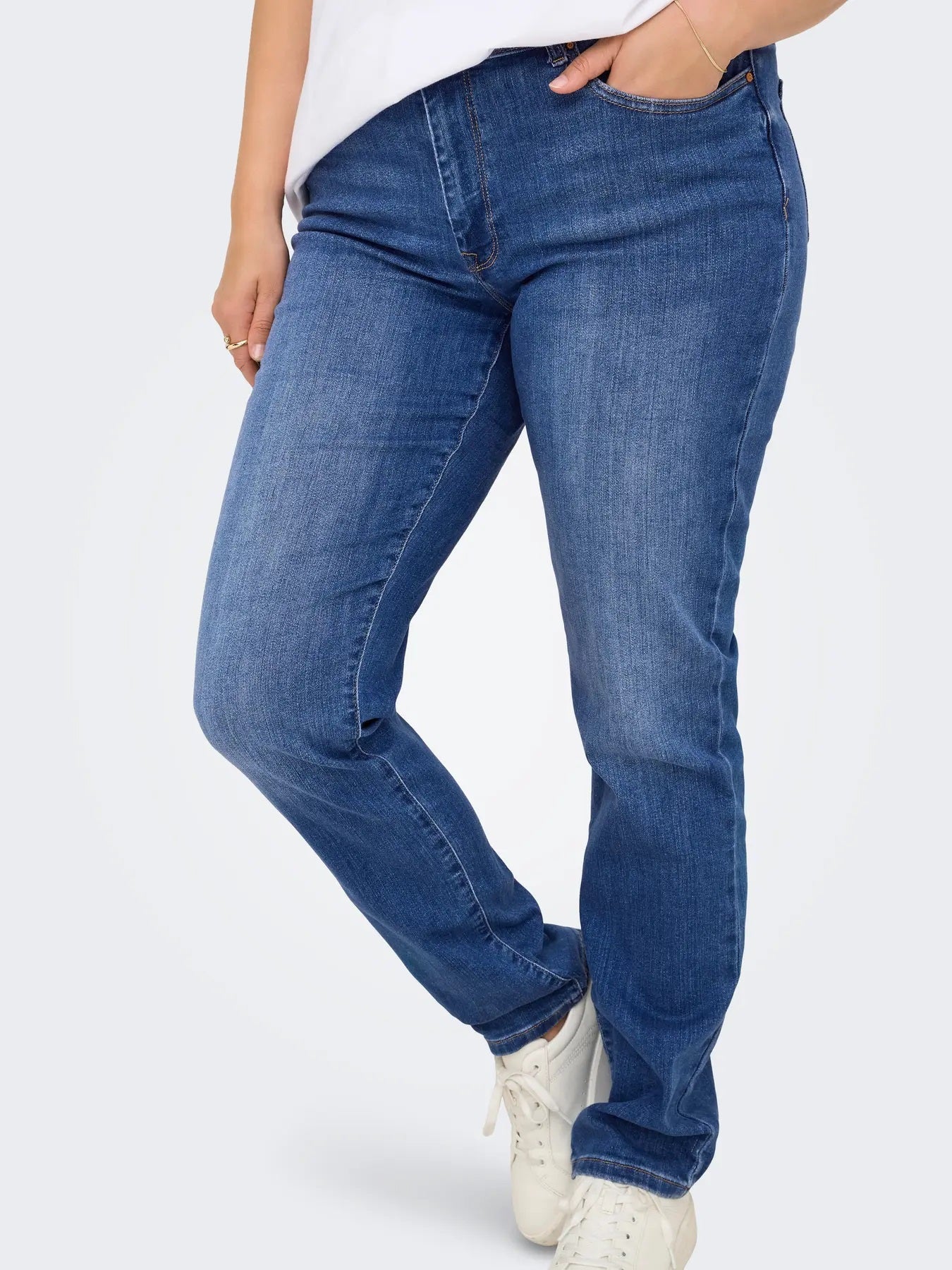 ONLY Carmakoma CARSUI Jeans | Medium Blue Denim