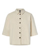 beige denimskjorte med knaplukning og 2/4 ærmer. PIECES PCMILLA Loose Denim Shirt Beige