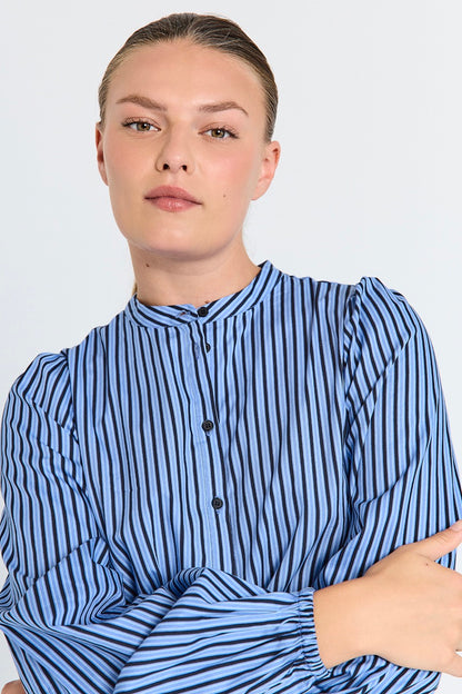 stribet blå bluse Freequent FQJOLIE-BLOUSE Wedgewood w. Salute