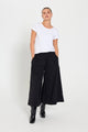 model med sorte culotte bukser med brede bukseben Freequent FQJULES-PANTS Black