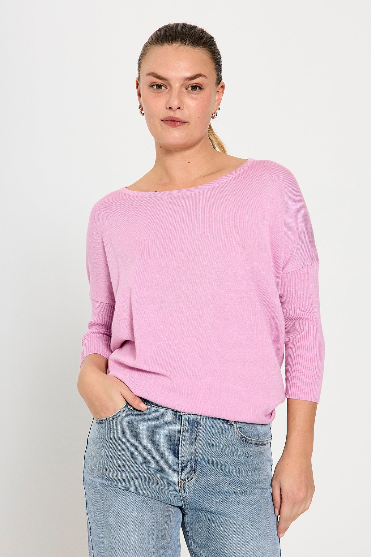 model med lyserød strik med 3/4 ærmer i rib. Freequent Lilac Sachet FQJONE-PU