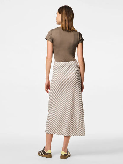 PIECES PCNYA Long Skirt | Moon Rock Cloud Dancer