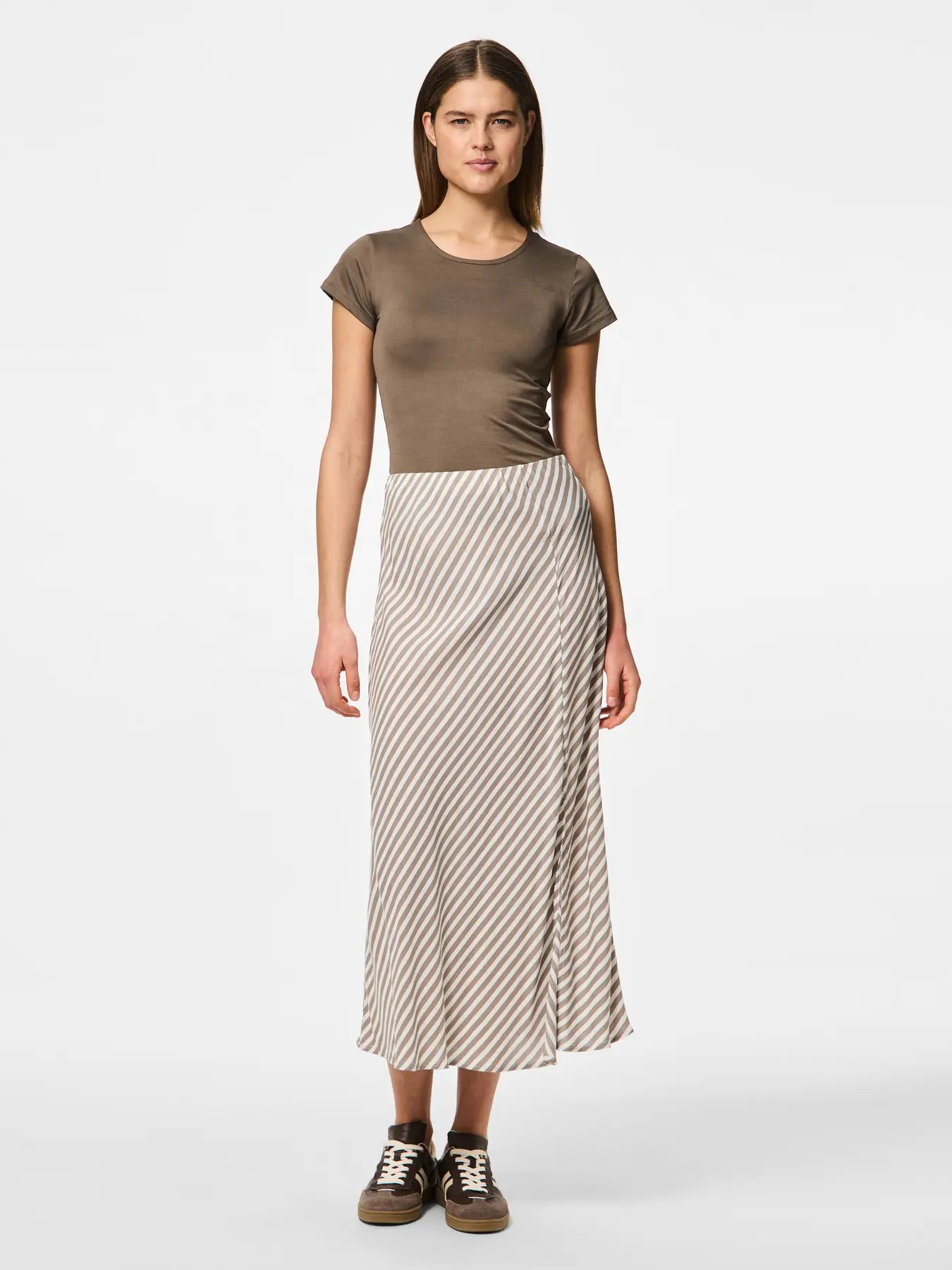 PIECES PCNYA Long Skirt | Moon Rock Cloud Dancer