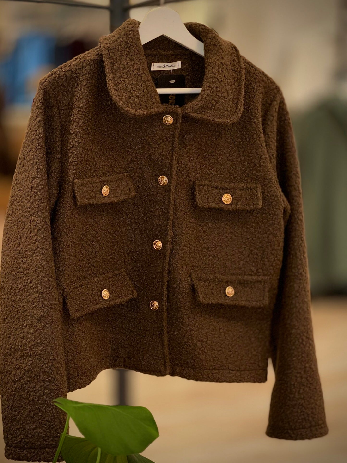 MIND by lene kort brun jakke