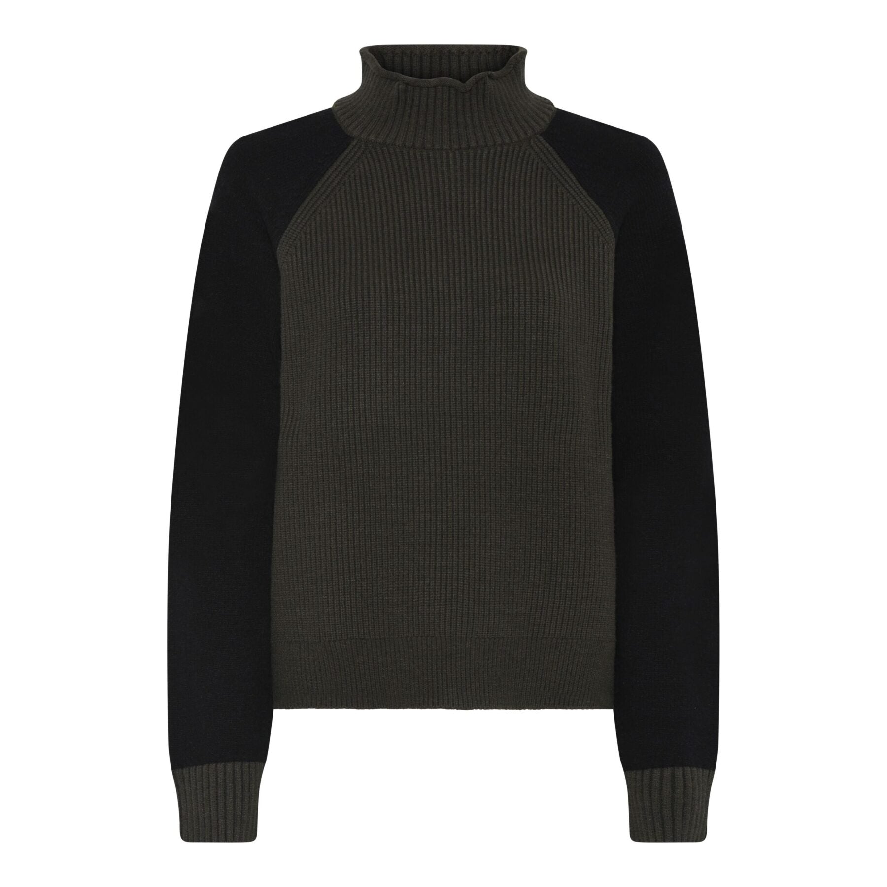 Humble IshaHbs pullover Forest night combi sort og mærkegrøn strik med reglan ærmer og høj hals