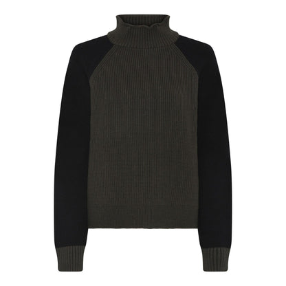 Humble IshaHbs pullover Forest night combi sort og mærkegrøn strik med reglan ærmer og høj hals
