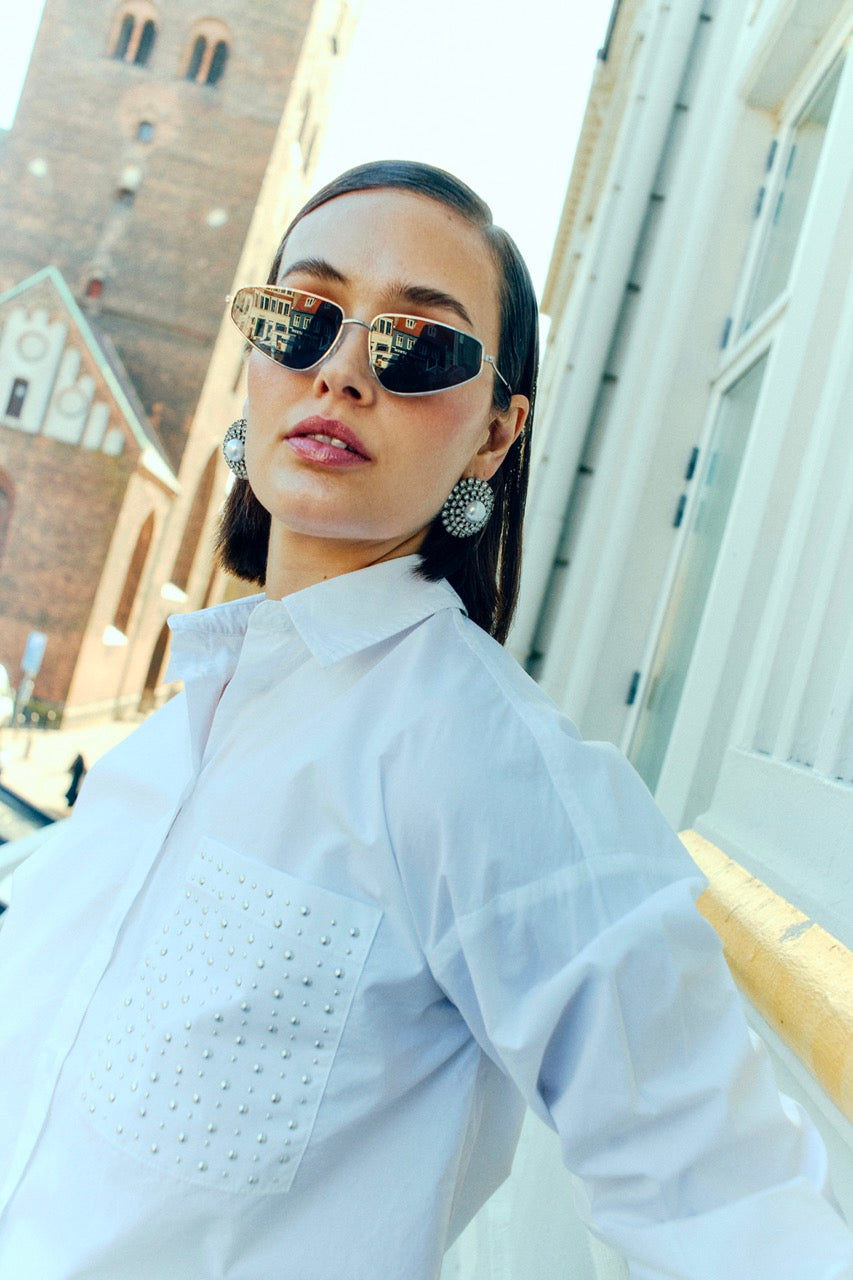 hvid skjorte med brystlomme med knitter. Freequent FQKAMILLE-SHIRT Bright white