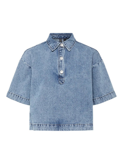kortærmet denim skjorte t-shirt med tre knapper. PCKENYA SS A-SHAPE DENIM TOP BC Medium Blue Denim