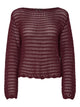 langærmet bordeaux rød strik med hullet mønster og bådudskæring. PIECES PCFALLON Boat Neck Knit