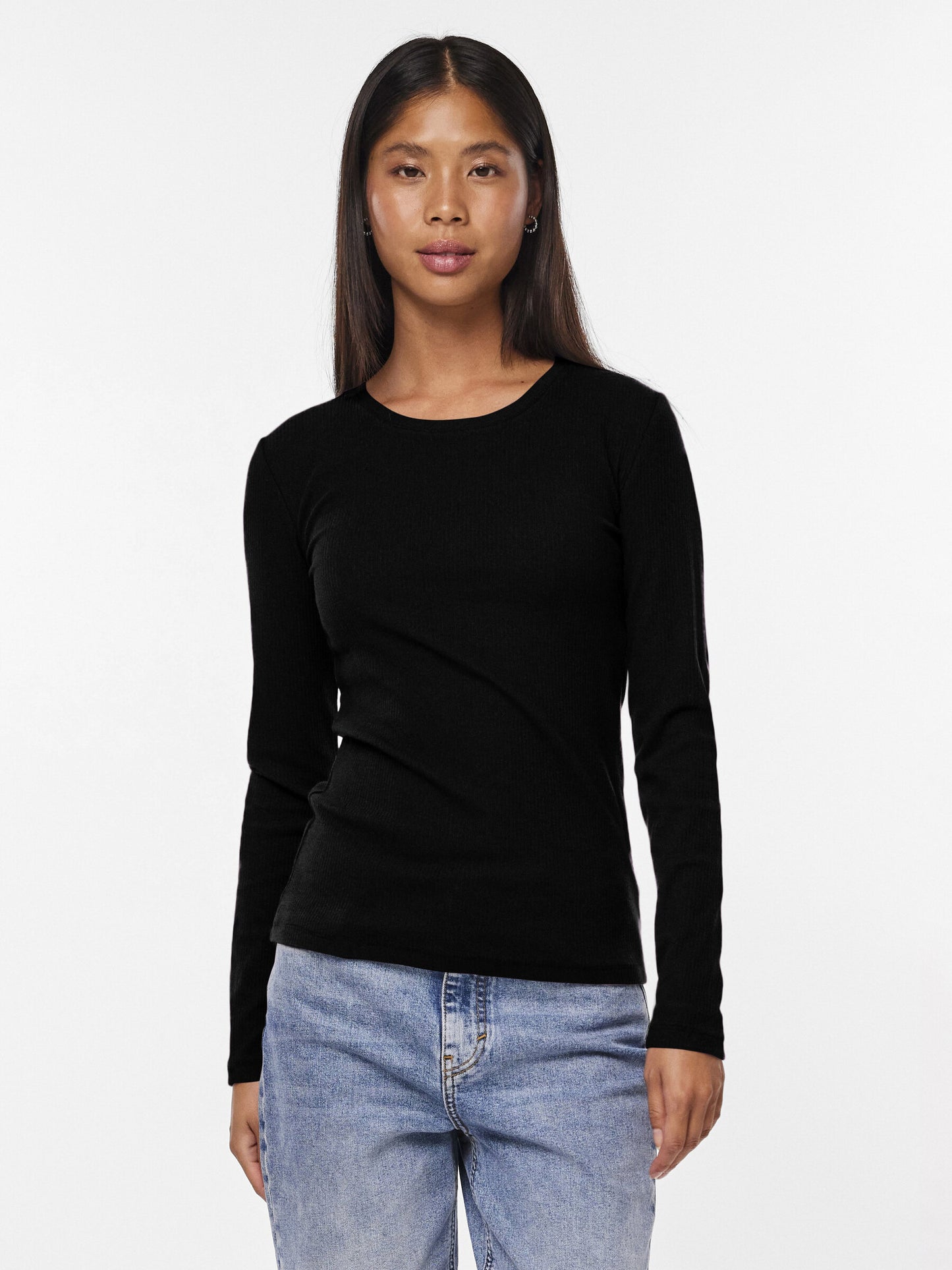 PIECES Black T-Shirt PCRUKA LS TOP NOOS BC