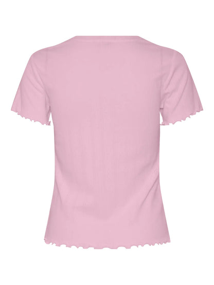 ryggen af kortærmet lyserød t-shirt med bølget kanter og rund hals. PIECES PCFIA TOP Roseate Spoonbill