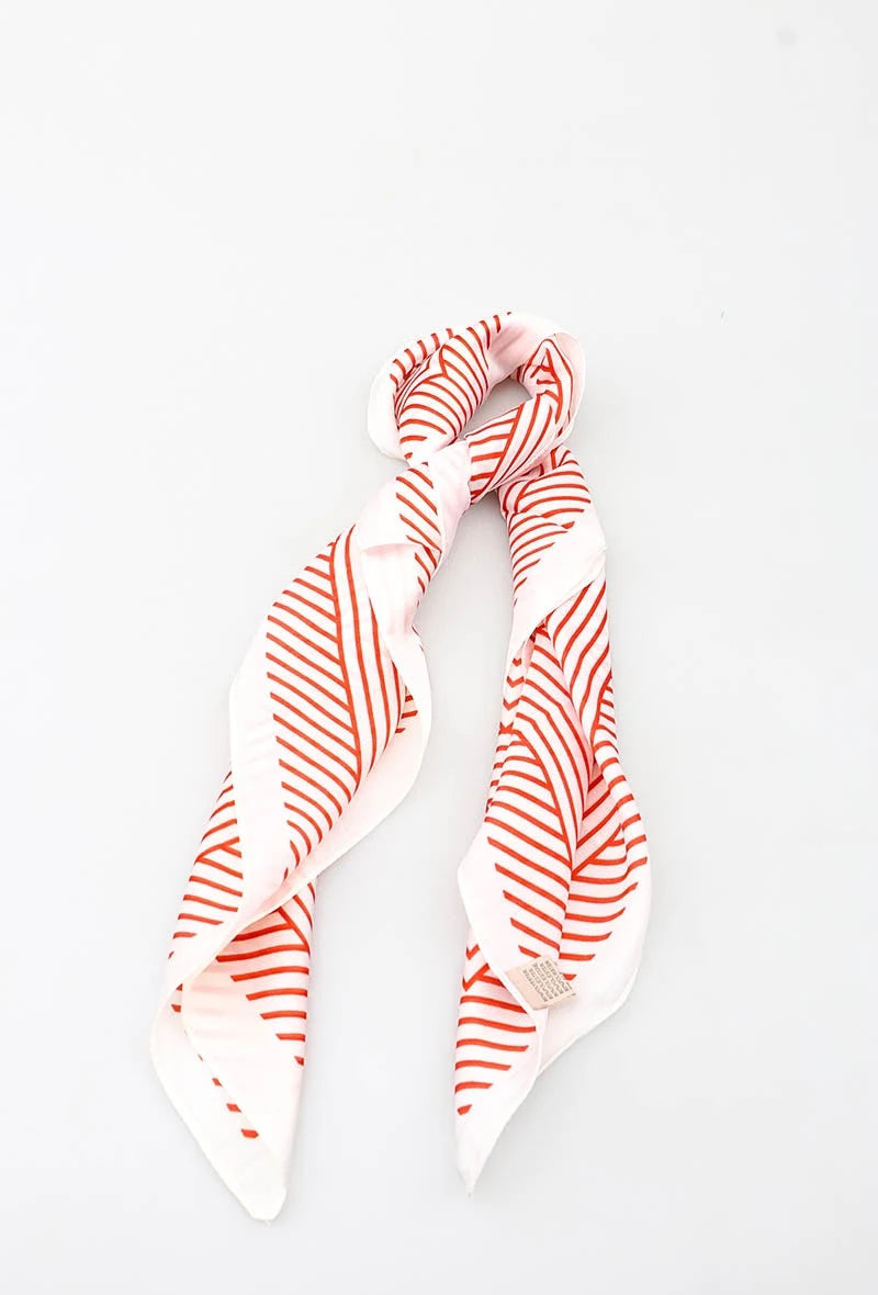 THREE M  rødt offwhite tørklæde | 2412