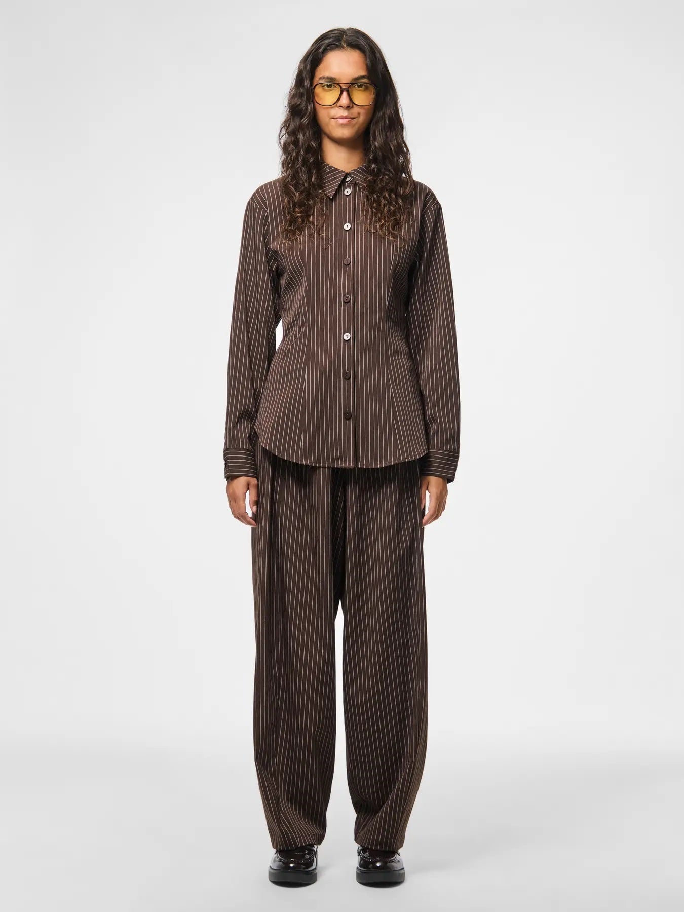 PIECES PCANJA LS FITTED SHIRT WVN D2D | Delicioso Pinstripe