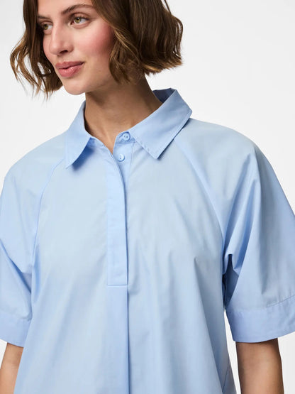 krave på blå skjortekjole PIECES PCTONJA 2/4 Short Shirt Dress Cashmere Blue