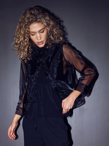Gennemsigtig sort jakke to knapper øverst foran NÜ Black Viora Jacket