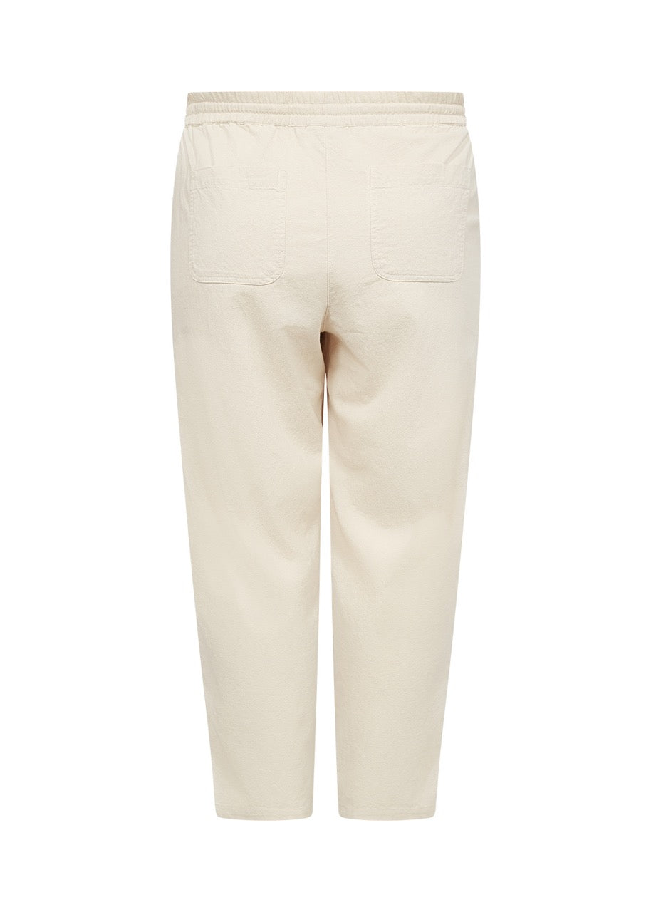 sandfarvet bukser med justerbar talje. Wasabi WA-ERICA 3 SAND