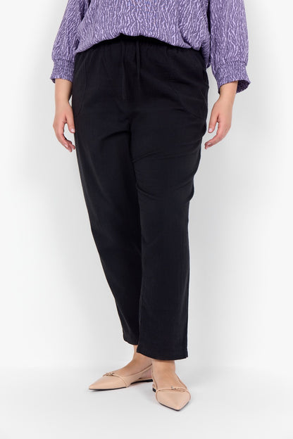 sorte bukser med justerbar talje. Wasabi WA-ERICA 3 BLACK