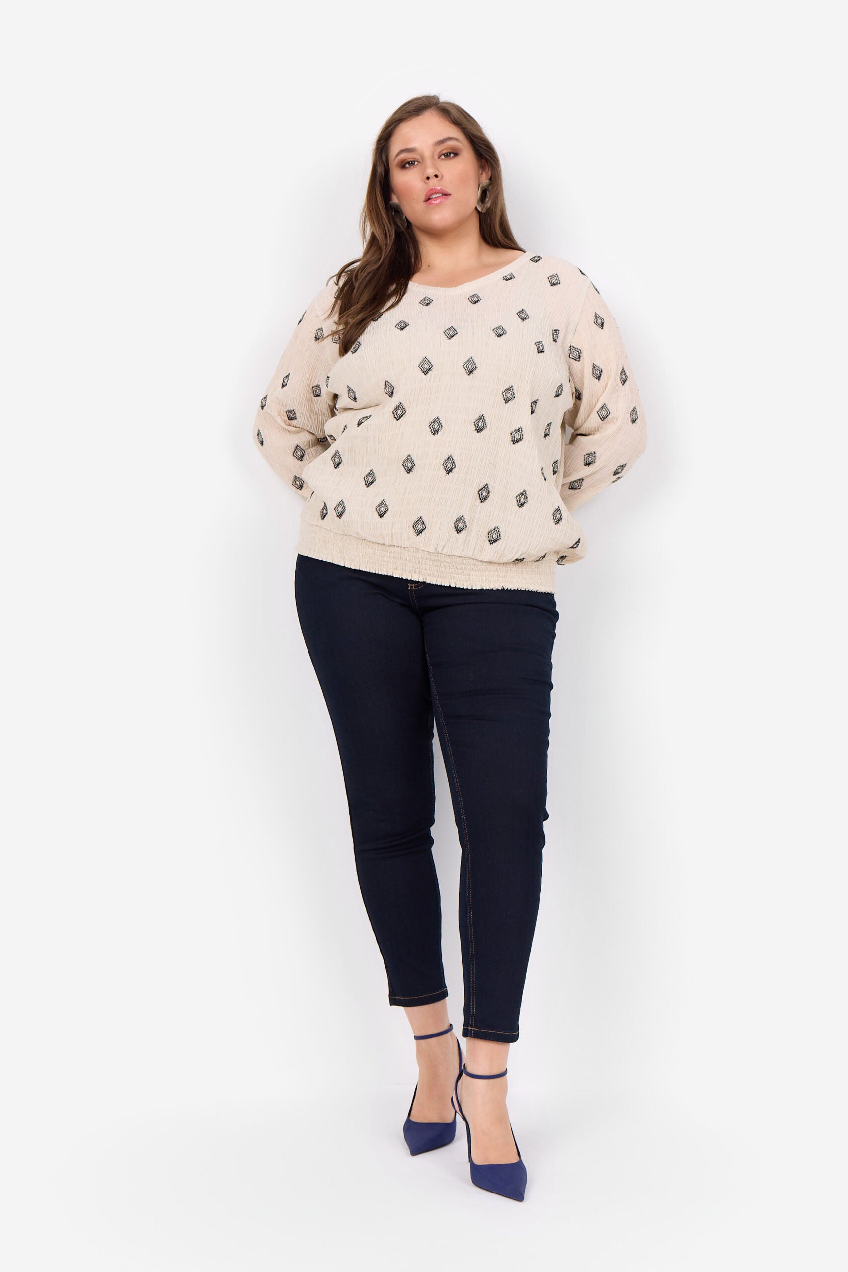 Wasabi Cream Blouse WA-VERMINA 2 mønstret bluse