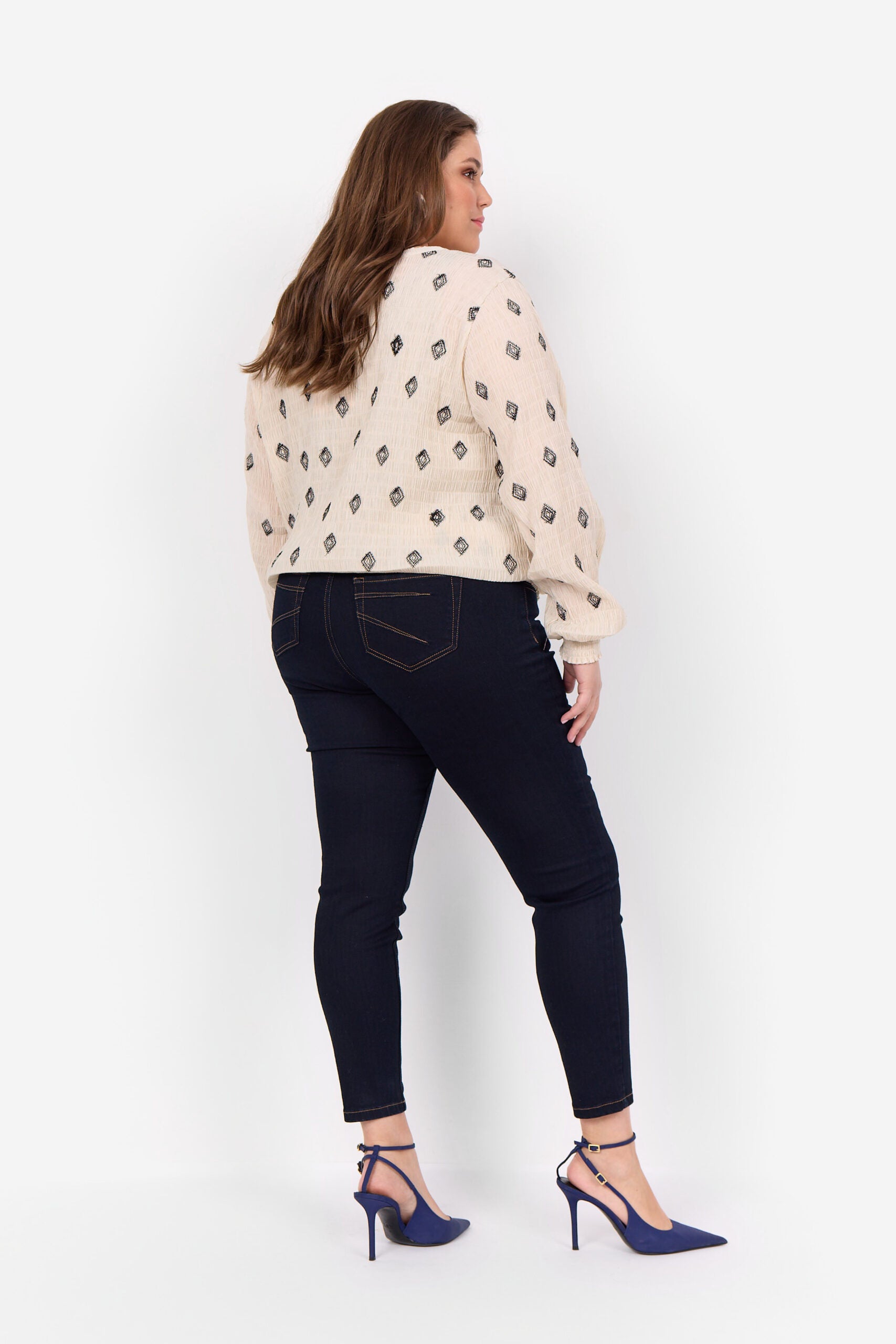 Wasabi Cream Blouse WA-VERMINA 2 mønstret bluse