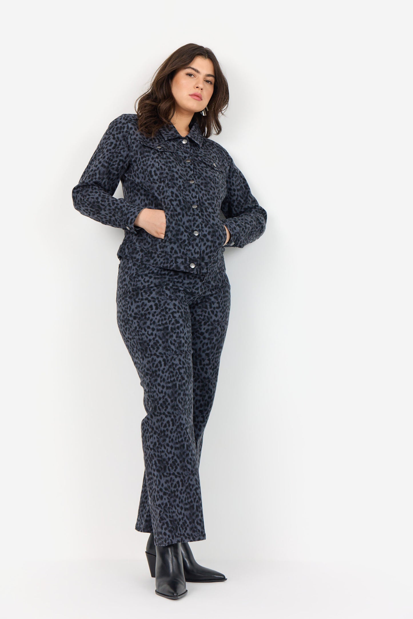 Wasabi WA-NOELLE 4 | 9999C BLACK COMBI