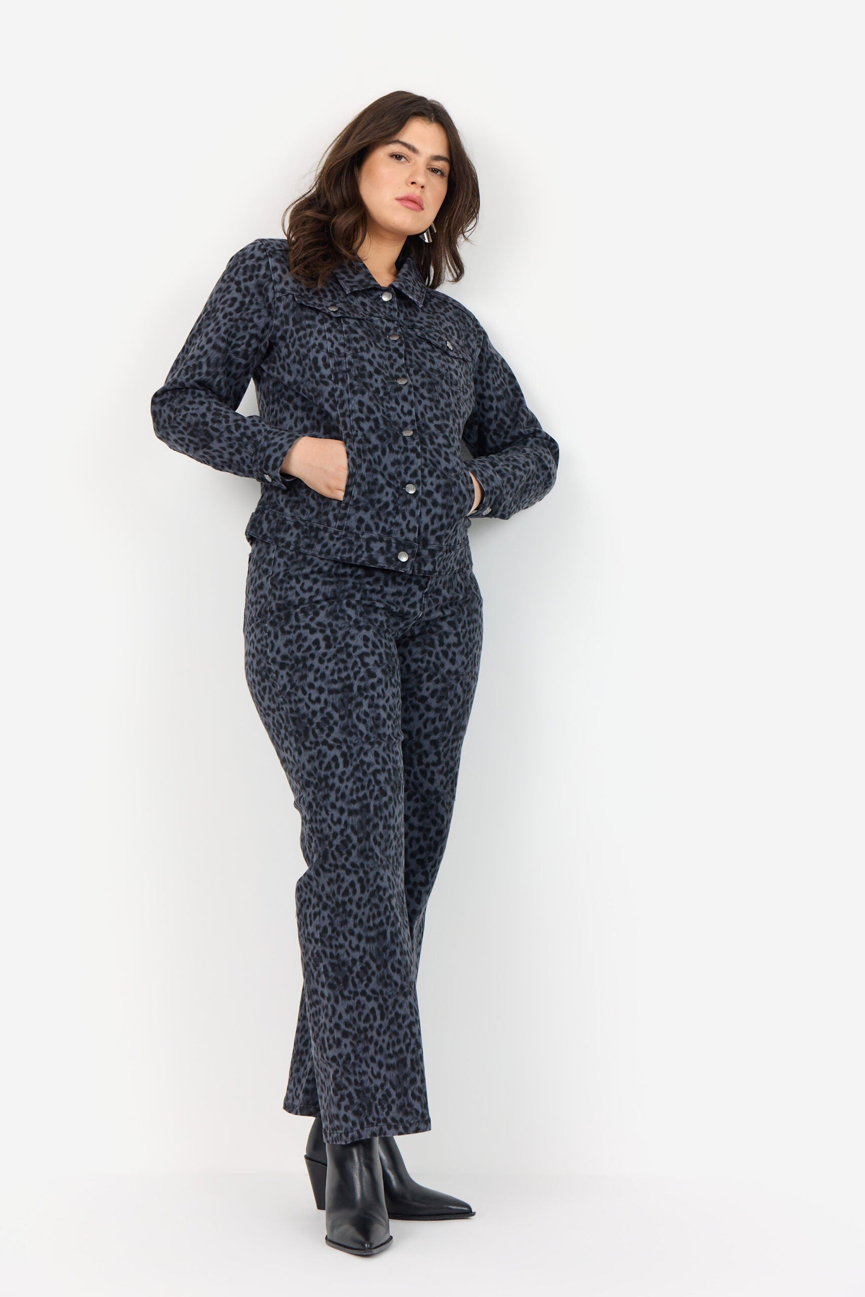 Wasabi WA-NOELLE 4 | 9999C BLACK COMBI