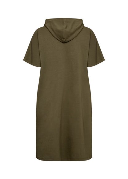 ryggen af afslappet oliven grøn kjole med hætte og korte ærmer. Wasabi WA-SABINA 52 Kjole Misty Olive