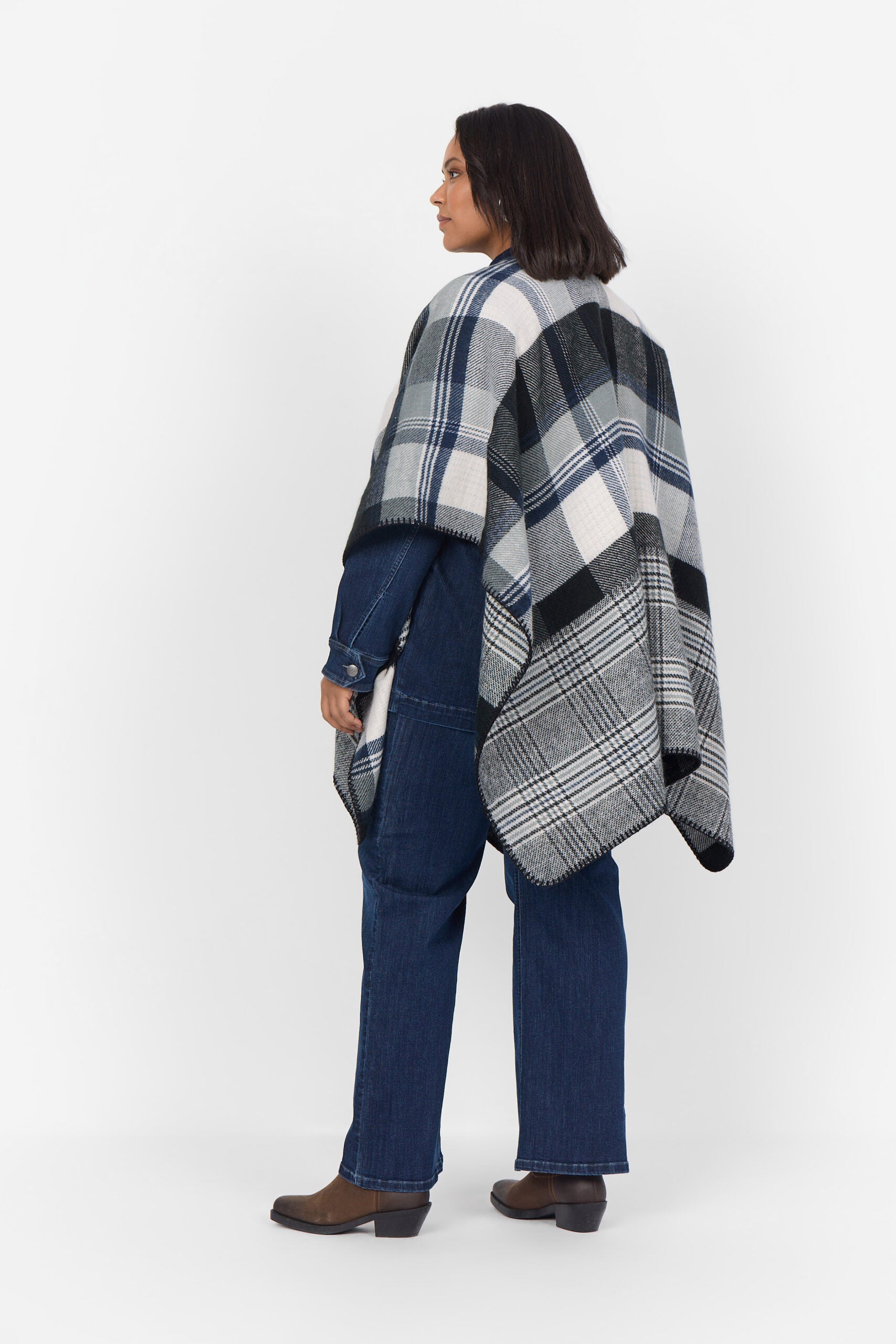 Wasabi Scarf WA-JUSTINA 1 poncho