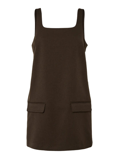 kort brun kjole med firkantet halsudskæring.. PCFILINE SL Short Dress Delicioso