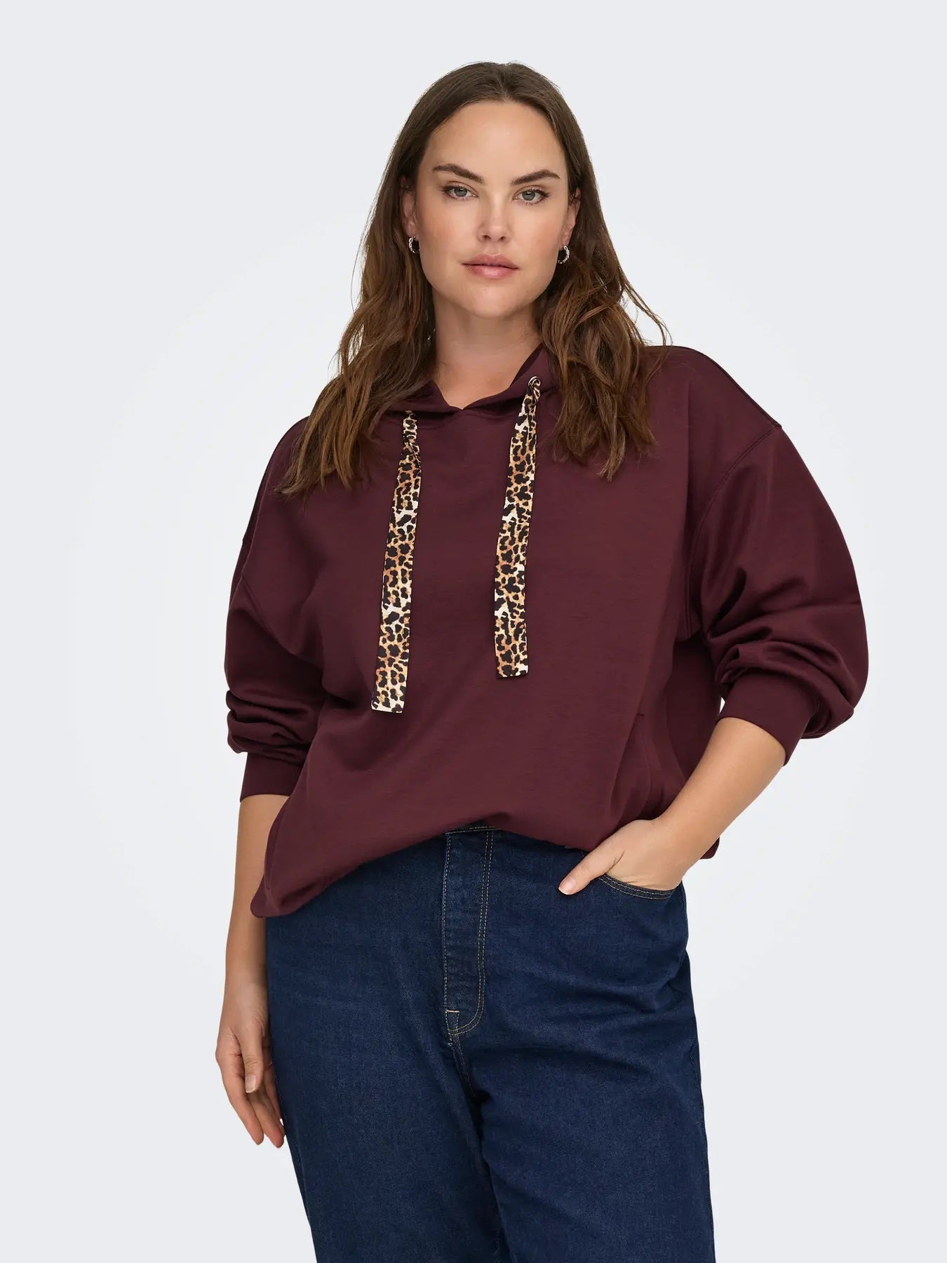 ONLY Carmakoma CARALINA LIFE LEO DETAIL HOOD BOX JRS | Decadent Chocolate Jose leo strings