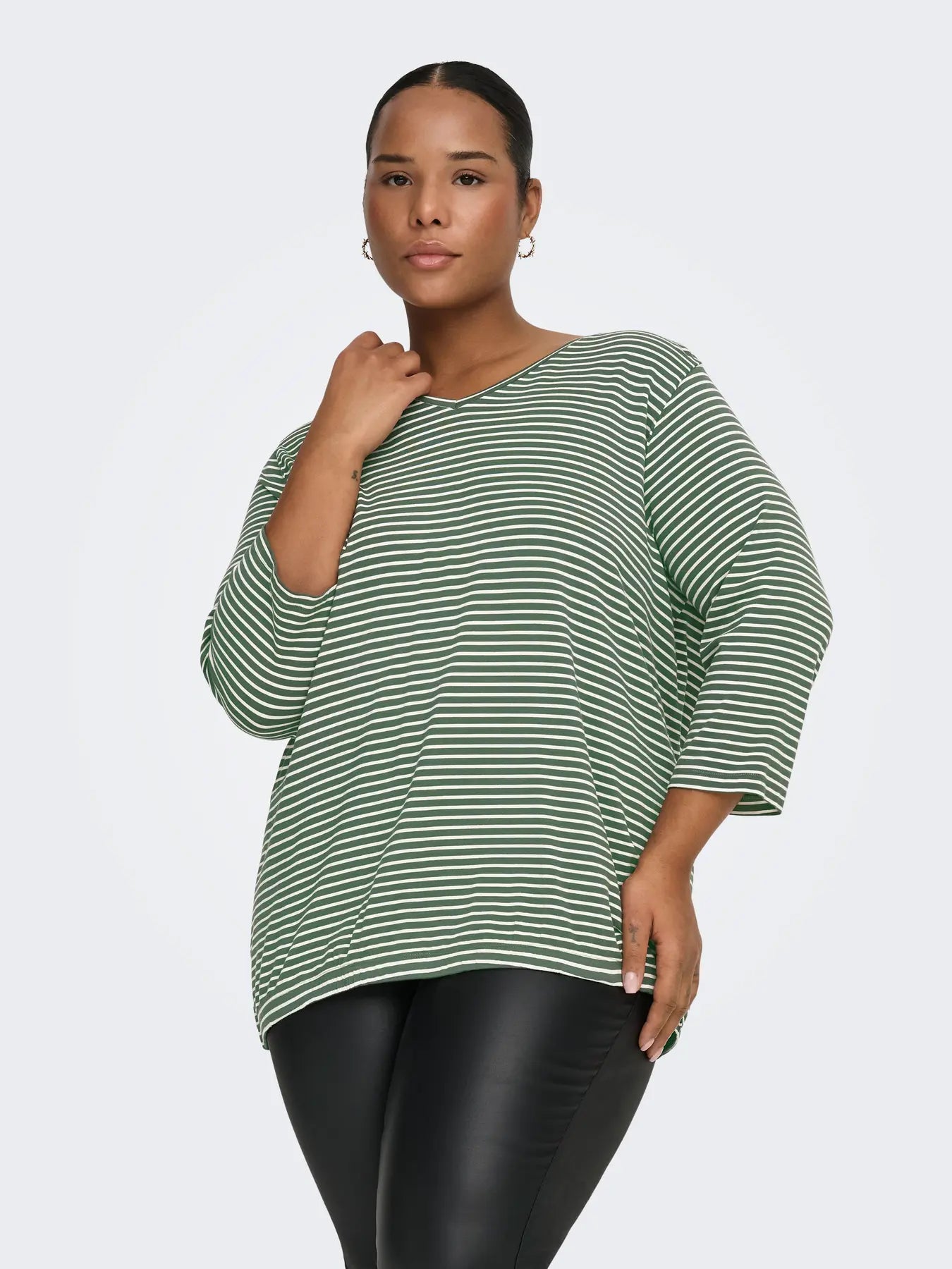 ONLY CARLINA 3/4 SLEEVE V-NECK BLOUSE JRS - Laurel Wreath CLOUD DANCER